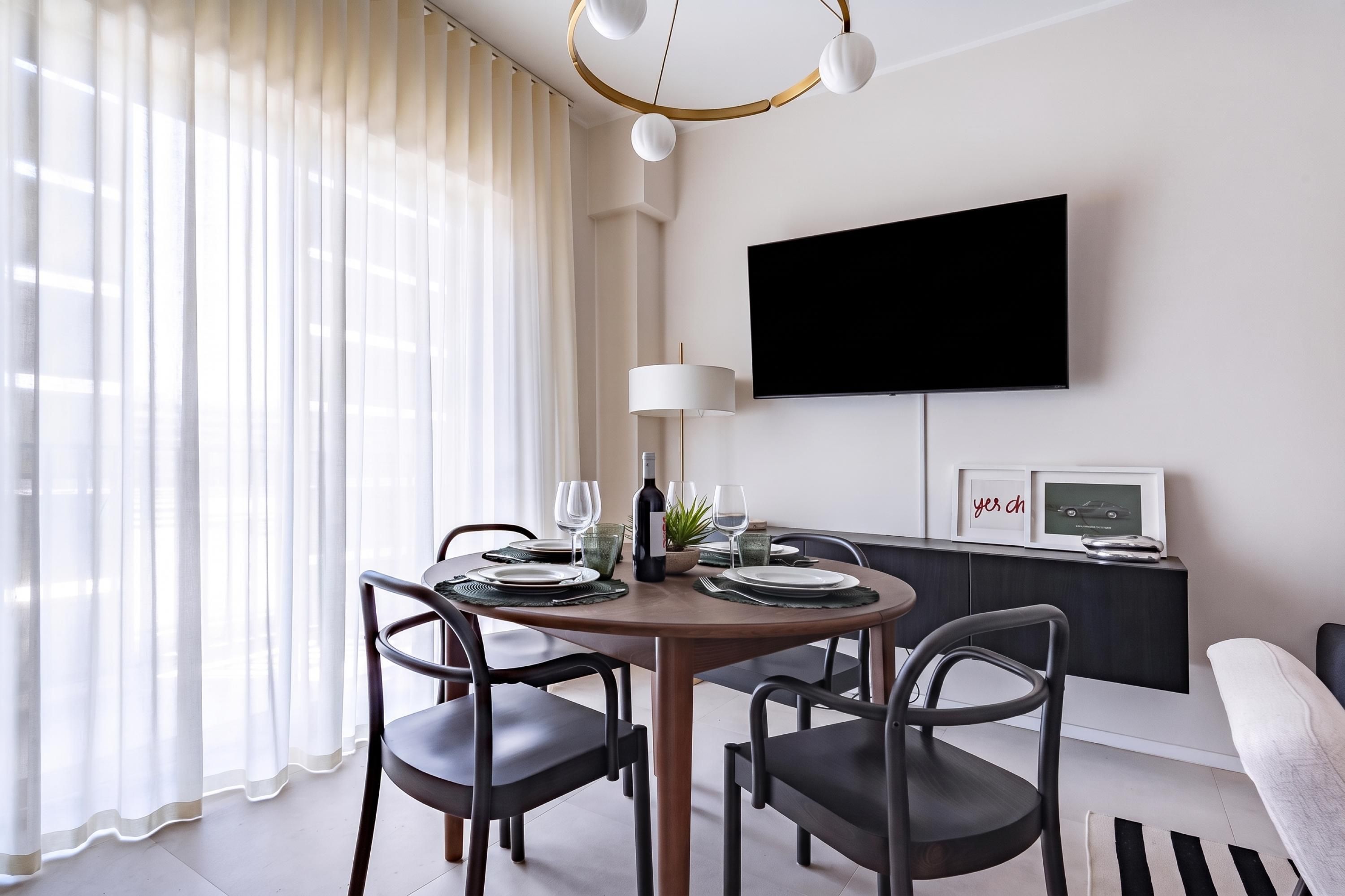 อพาร์ทเมนท์สำหรับครอบครัว, 1 ห้องนอน, ระเบียง (Dimora Italia in the centre Bari) | ร้านอาหาร
