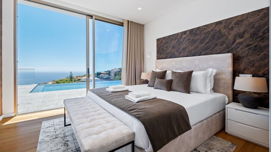 Villa Platinum by Homie