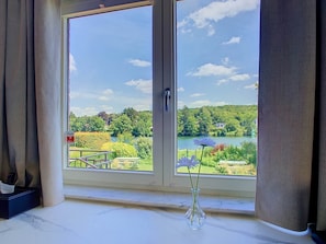 Interior - Charmeuse – Suite with terrace & garden access | Meuse River (Namur)