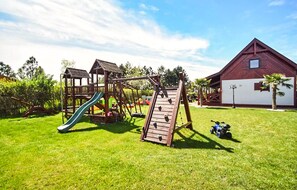 Children’s area - Stunning home in Rusinowo with sauna (Rusinowo)