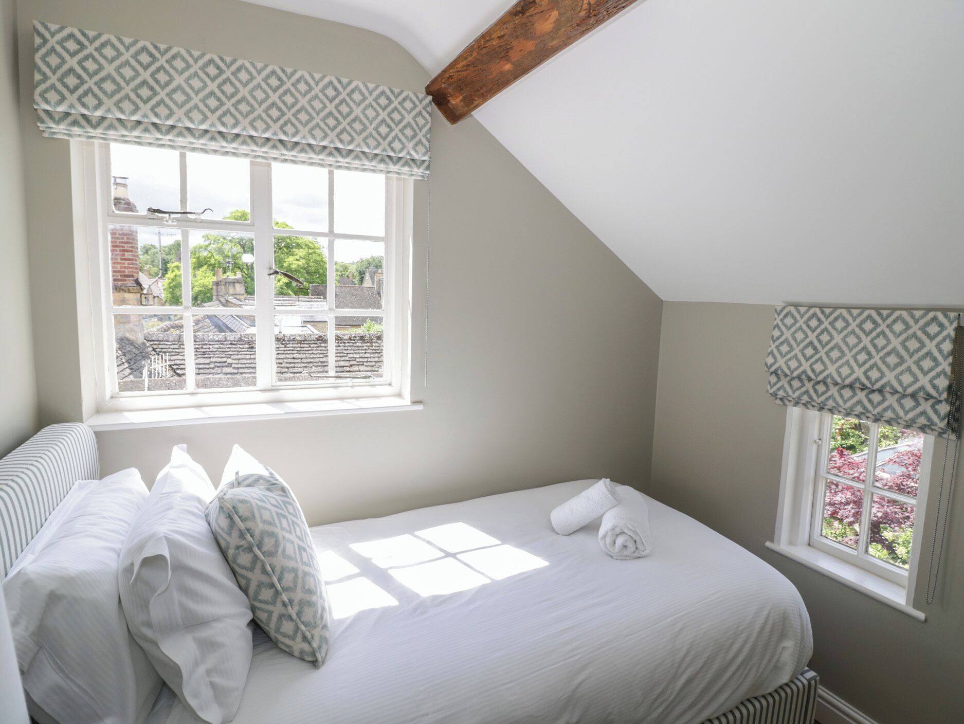 3 bedrooms, WiFi (free), individually decorated, individually furnished