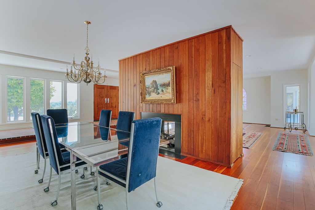House, Private Bathroom (Kateri) | Dining
