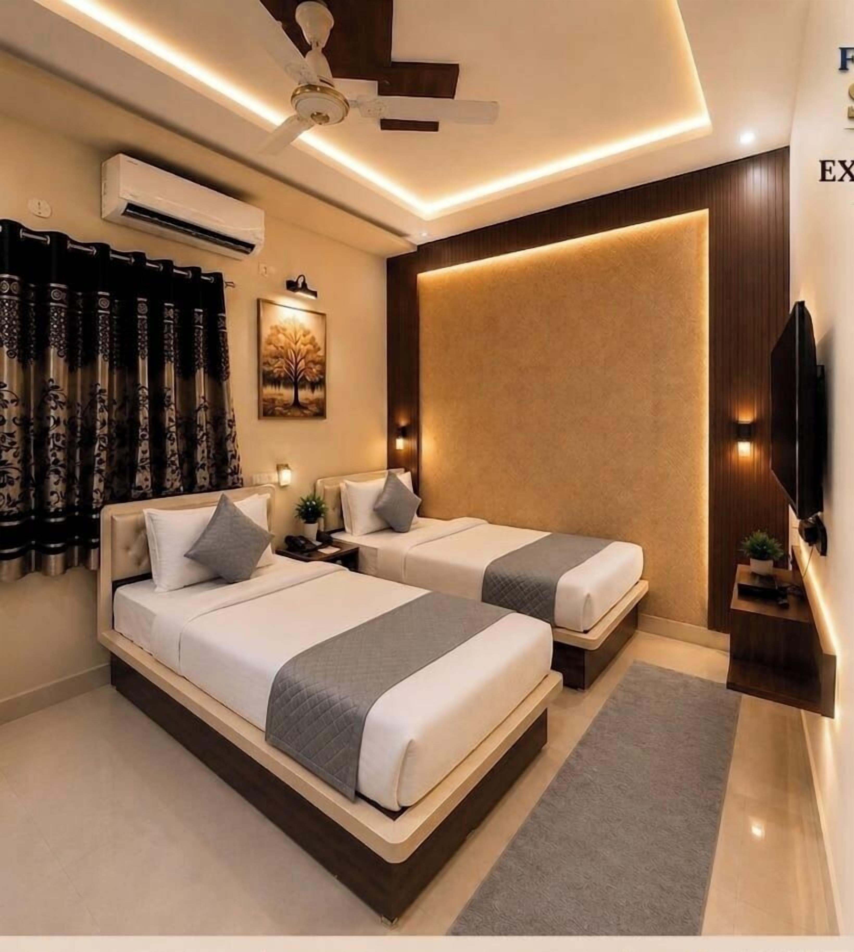 Standard Double Room | Premium bedding, down comforters, pillowtop beds, free minibar items