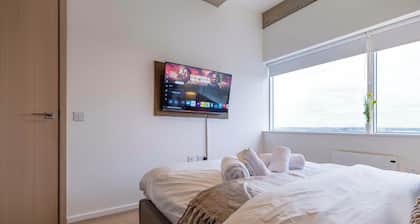 Station Elan Sleek 2-bed Apartment in Central MK