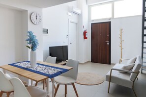 Dining - La Dimora dello Stretto - Reggio Calabria Apartments (Reggio Calabria)
