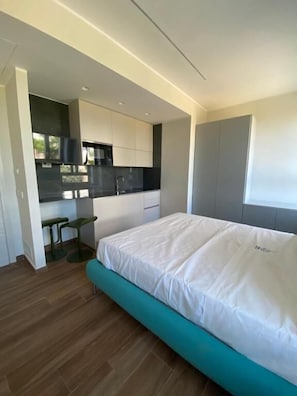 Chambre Deluxe double, vue sur la mer | Coffre-fort, accès au Wi-Fi (inclus)