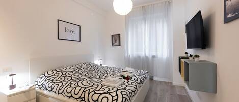 Departamento, 2 habitaciones, balcón, vista al patio | Tabla de planchar con plancha y wifi gratis
