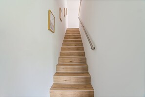 Interior - Aquamarin Holiday Apartment: Fully Renovated, Family-Friendly and Dog-Friendly f (Westerdeichstrich)