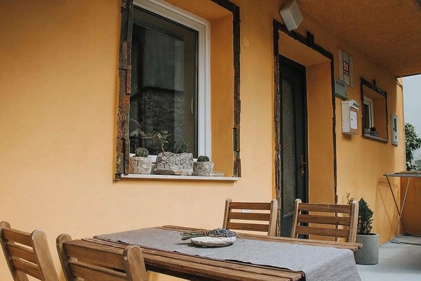 Outdoor seating