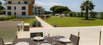 Luxury ground floor apartment, sleeps 6, excellent position in a quiet location