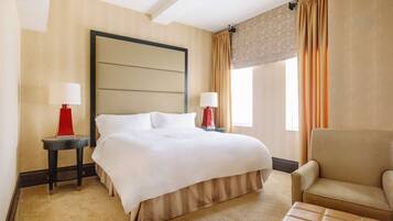 1 bedroom, desk, bed sheets