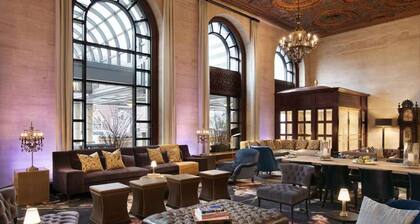 Prime Downtown Stay + On Site Dining & Area Shuttle