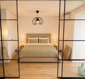 1 chambre, bureau, fer et planche à repasser, Wi-Fi gratuit