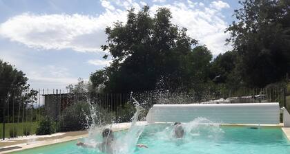 Bed & Breakfast 'Canard' mit Gemeinschaftspool, Garten und WLAN