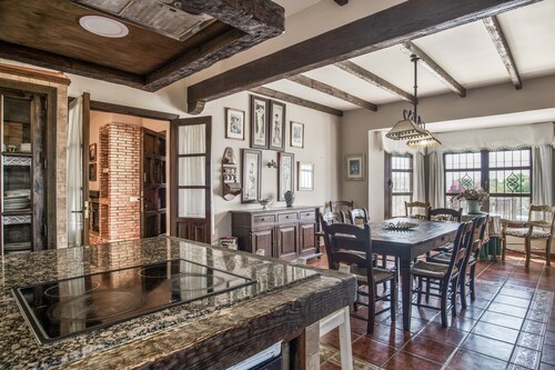 Villa 'Encanto' with Sea Views, Private Pool, and Wi-Fi