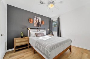 4 Schlafzimmer, Bügeleisen/Bügelbrett, WLAN, Bettwäsche