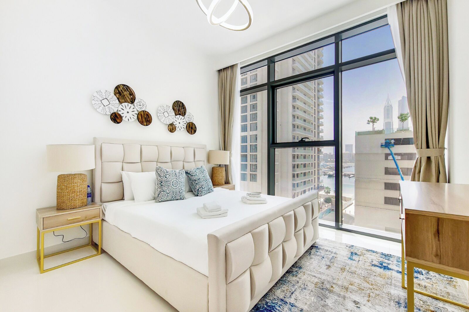 1 habitación y caja de seguridad en la habitación 