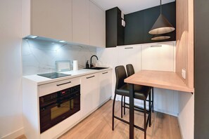 Estudi | Cuina bàsica privada