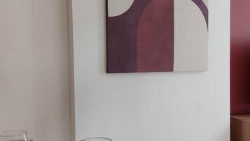 Comfort Apartment | Dining