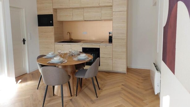 Comfort Apartment | Tempat makan
