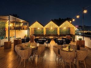 Exterior - Hotel SV Near Noida Metro Station 52 (Noida)