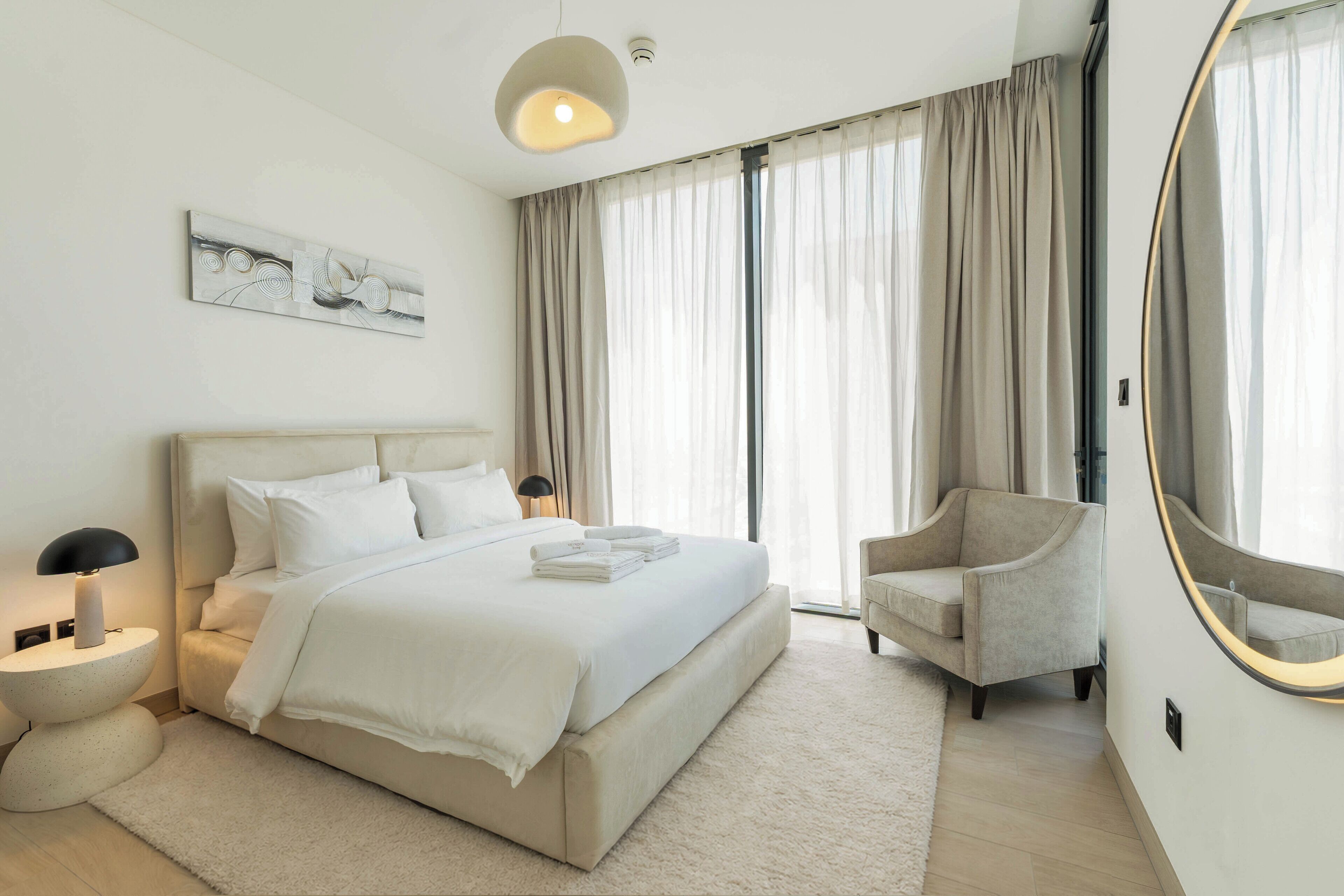 Deluxe-Apartment, Balkon, Poolblick | Hochwertige Bettwaren, Zimmersafe, Schreibtisch