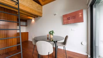 Apartment (Two-Bedroom Apartment with Terrace) | Aussenbereich