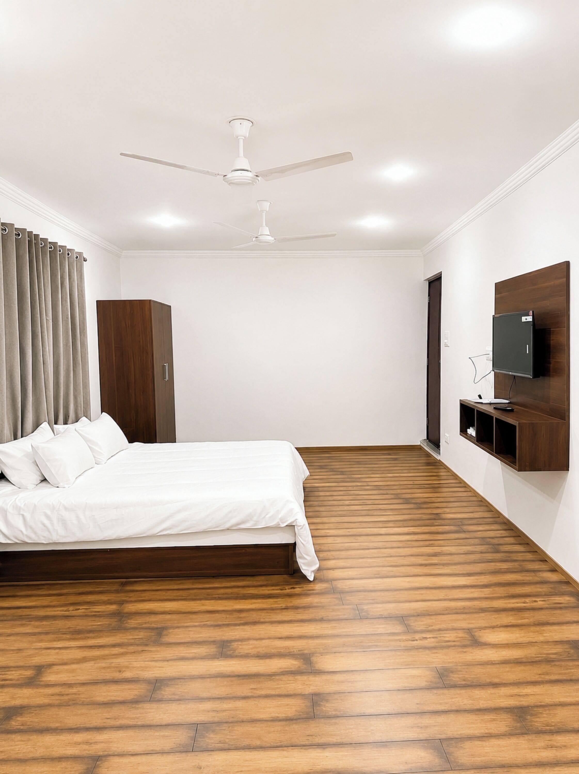 Kamar Double Deluks | Seprai antialergi, meja kerja, kedap suara, dan Wi-Fi gratis