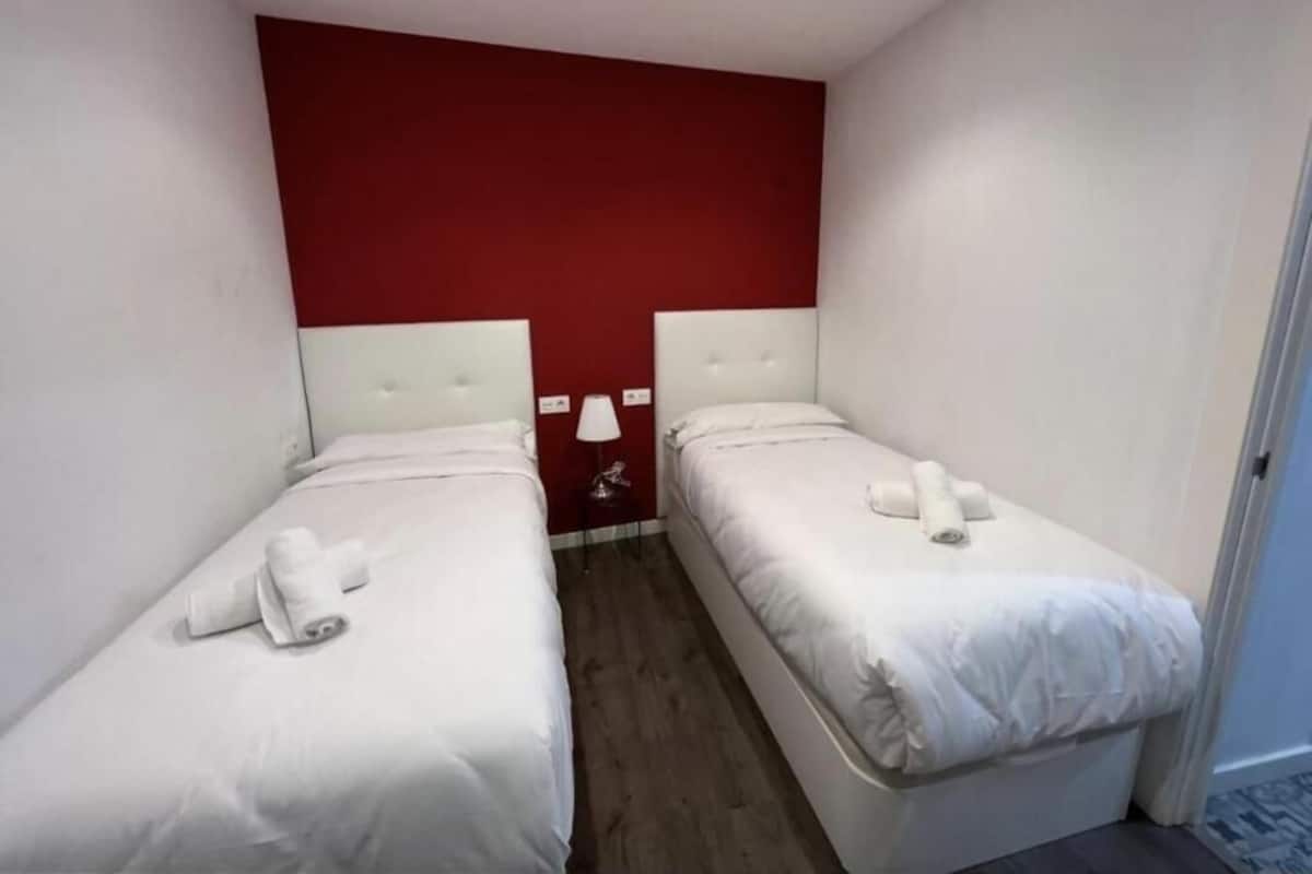 Departamento clásico, balcón, vista a la ciudad | Wifi gratis