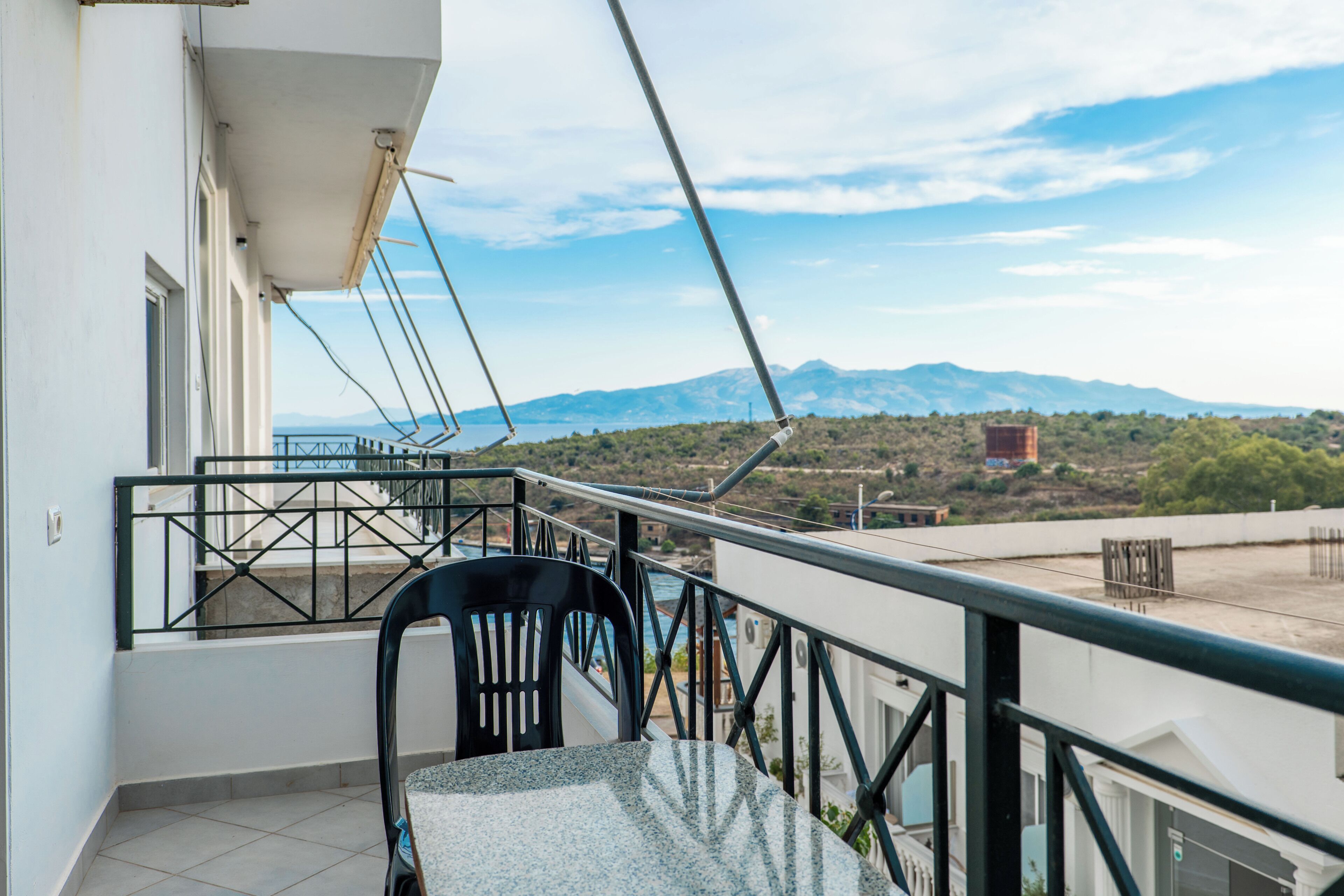 Luxury Double Room, Balcony, Sea View | Individually decorated, desk, free WiFi