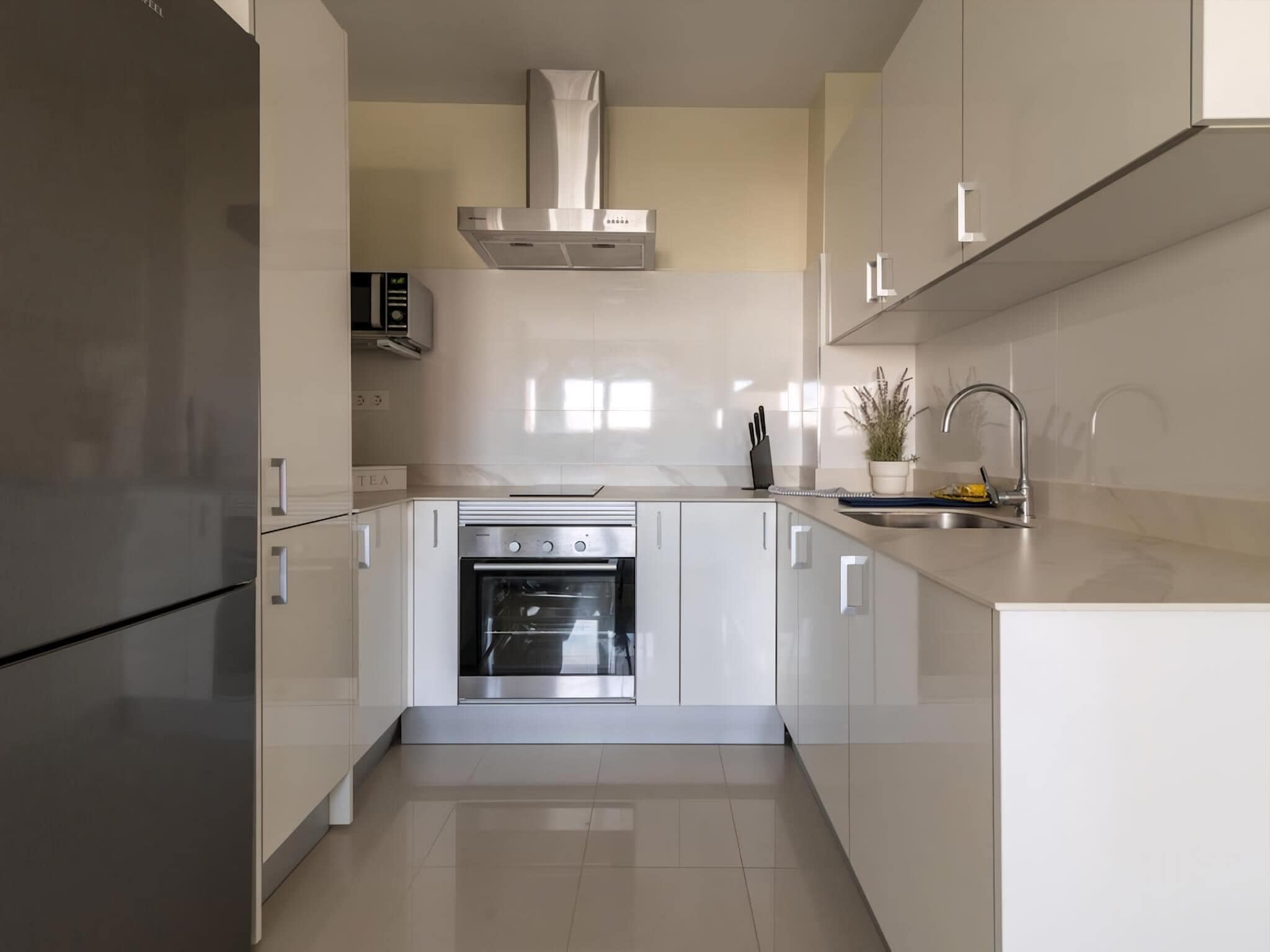 Apartment (One-Bedroom Deluxe Apartment) | Individually decorated, individually furnished, laptop workspace