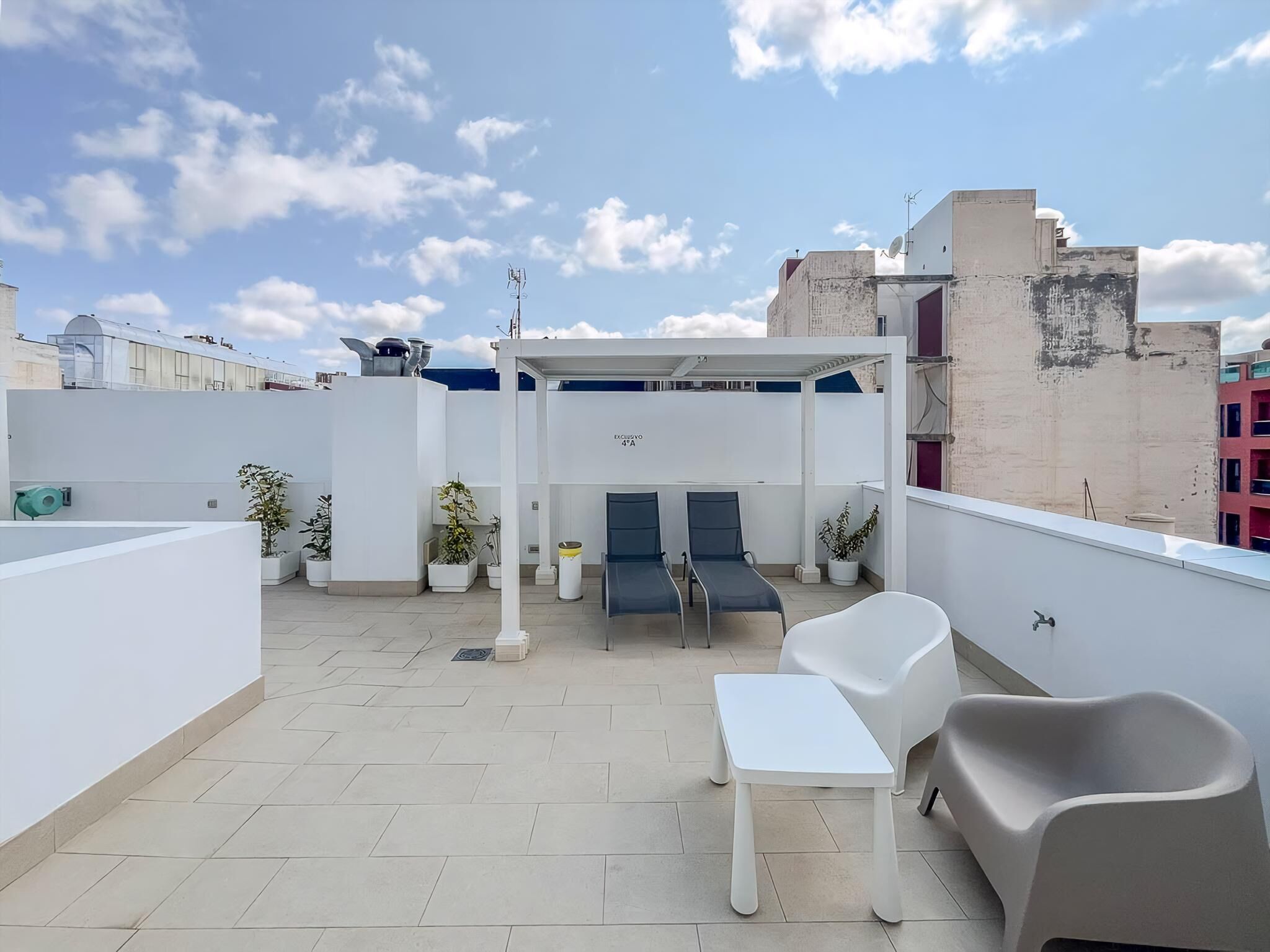 Apartment (Apartment with Terrace)
