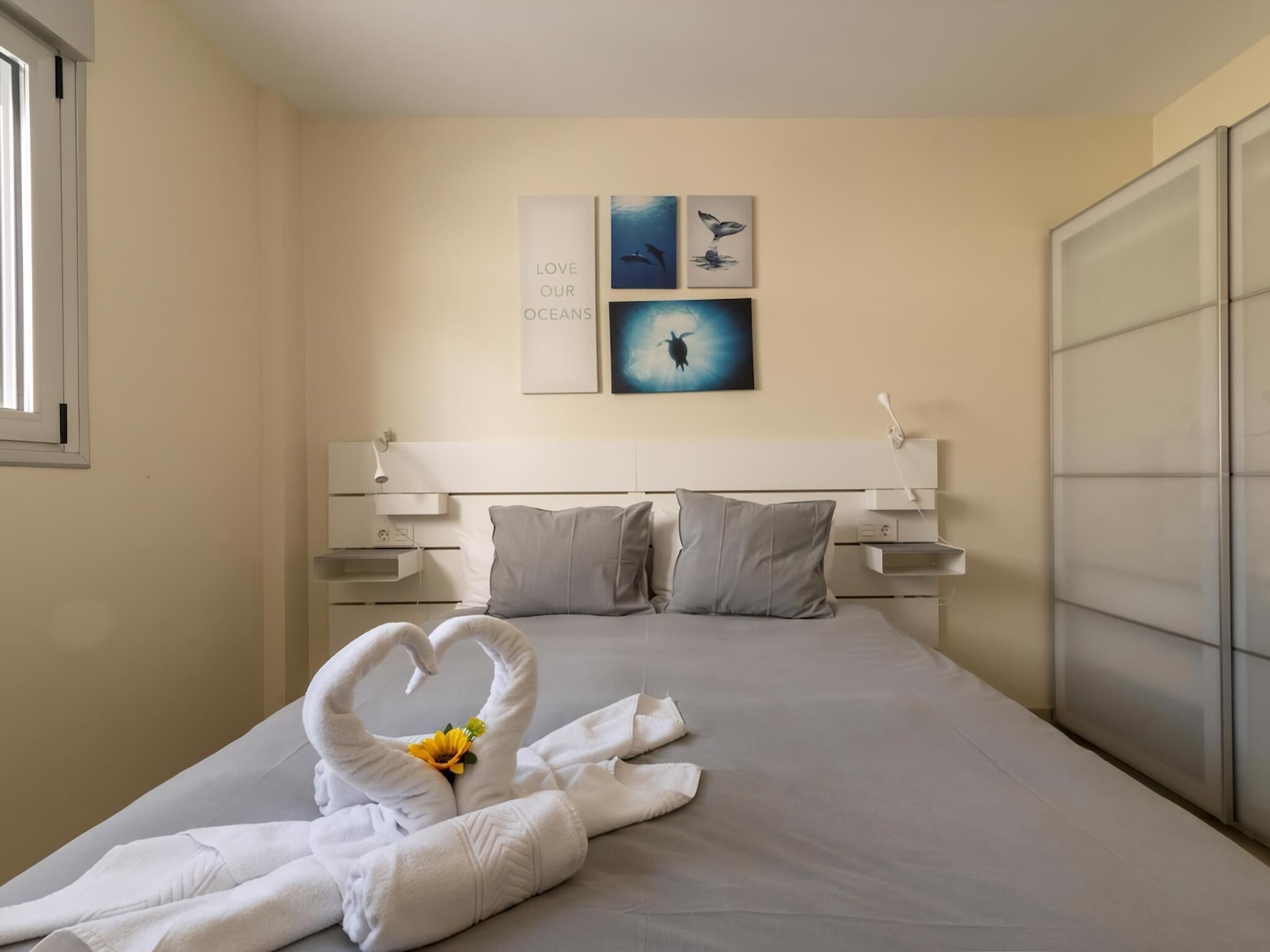 Apartamento (Apartment with Terrace) | Individualmente decorados, individualmente mobiliados