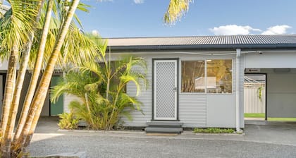 Beach Shack 4 - This tastefully renovated Beach Shack number 4 is new to the holiday market.