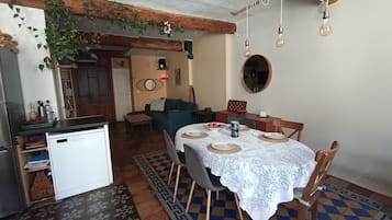 Interni