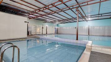 House | Pool