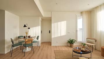 Family Apartment | Dining