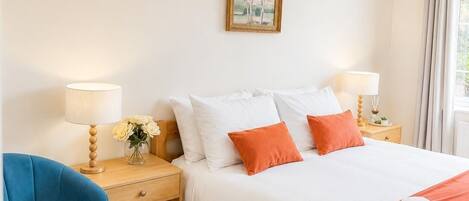 5 Schlafzimmer, Bügeleisen/Bügelbrett, WLAN, Bettwäsche