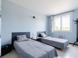2 bedrooms - Comfortable apartment - 4 guests, near beach (Narbonne)