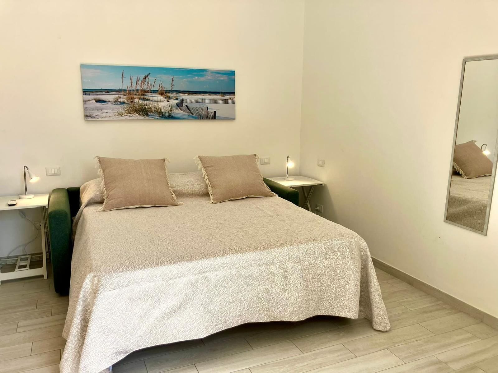 1 chambre, fer et planche à repasser, draps fournis