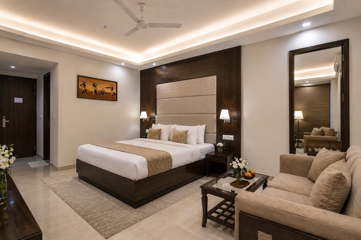 Kamar Premium | Seprai antialergi, brankas, tirai kedap cahaya, dan kedap suara