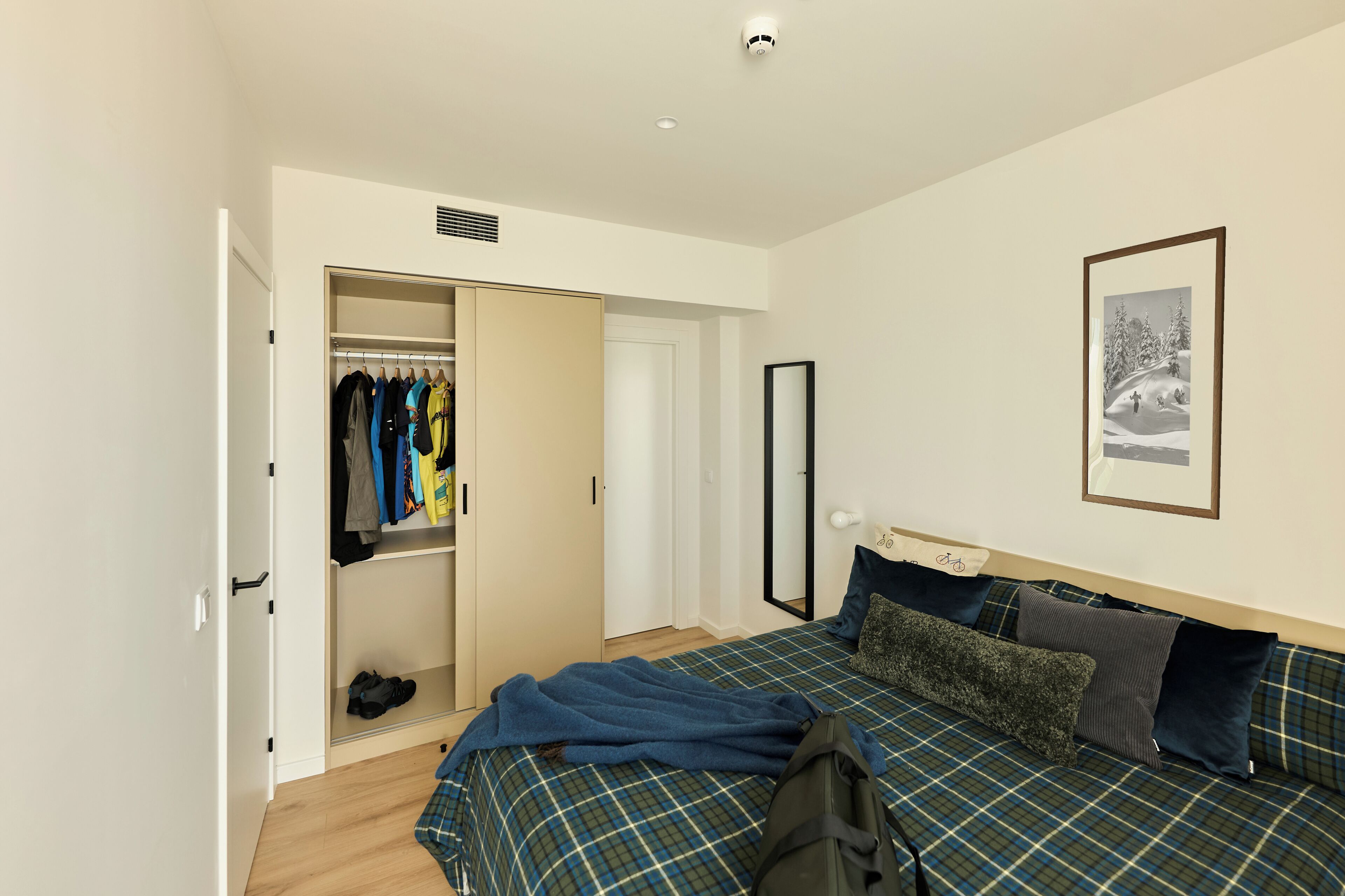 Apartment | Desk, laptop workspace, WiFi (free)