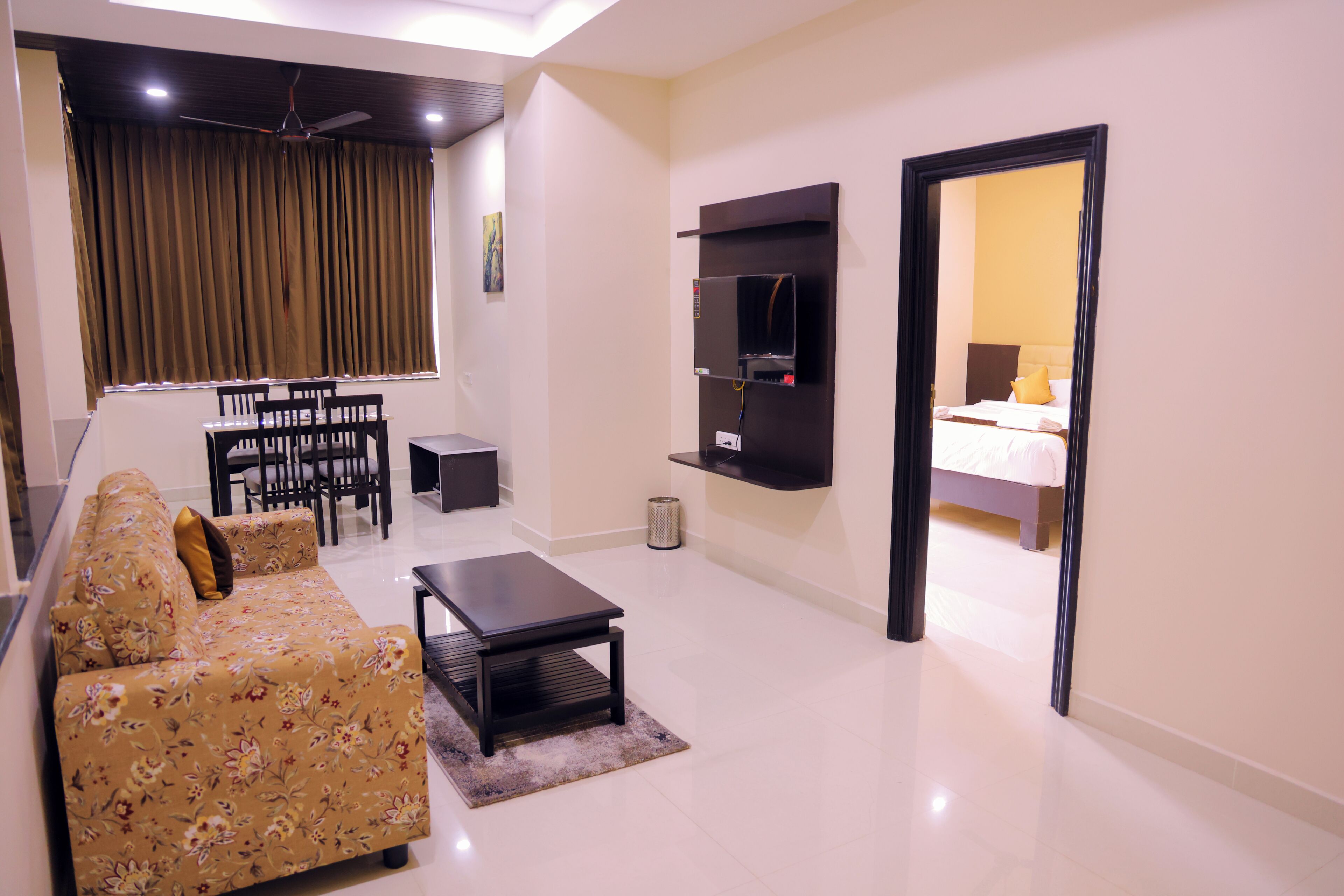 Luxury Suite, Balcony, City View | Bahagian dalam