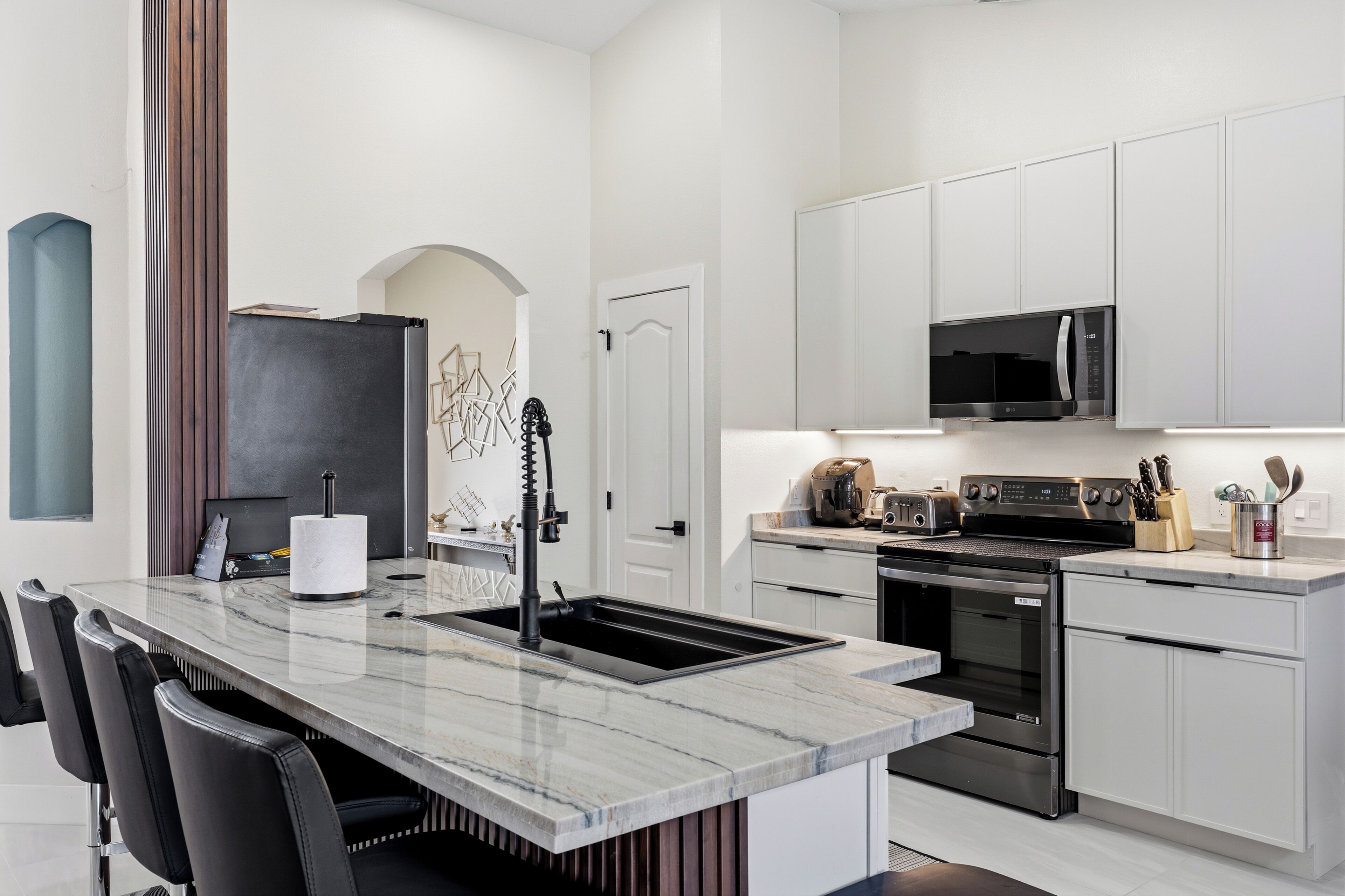 Casa, 4 camere da letto, animali ammessi, al piano terra | Cucina privata | Macchina per tè/caffè, bollitore elettrico, tavolo da pranzo