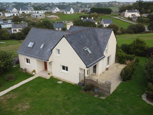 House in Saint-pabu Near Stunning Beaches