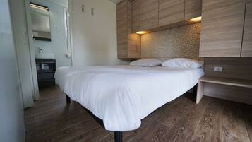 3 bedrooms, individually furnished