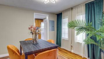 Rumah (3 Bedrooms) | Interior
