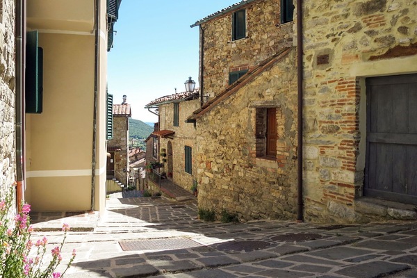 Wand, Nachbarschaft, Strasse, Gasse, Cobblestone, Flagstone, Walkway