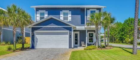 House (4 Bedrooms) | Front of property