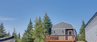 Whale Watch, Fish & Hike Glaciers! Homer Cabin